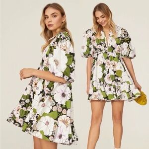 Floral Puff-Sleeve Mini Dress in Green and White